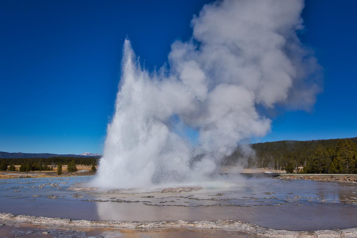 Great Fountain Geyser Yellowstone Wyoming