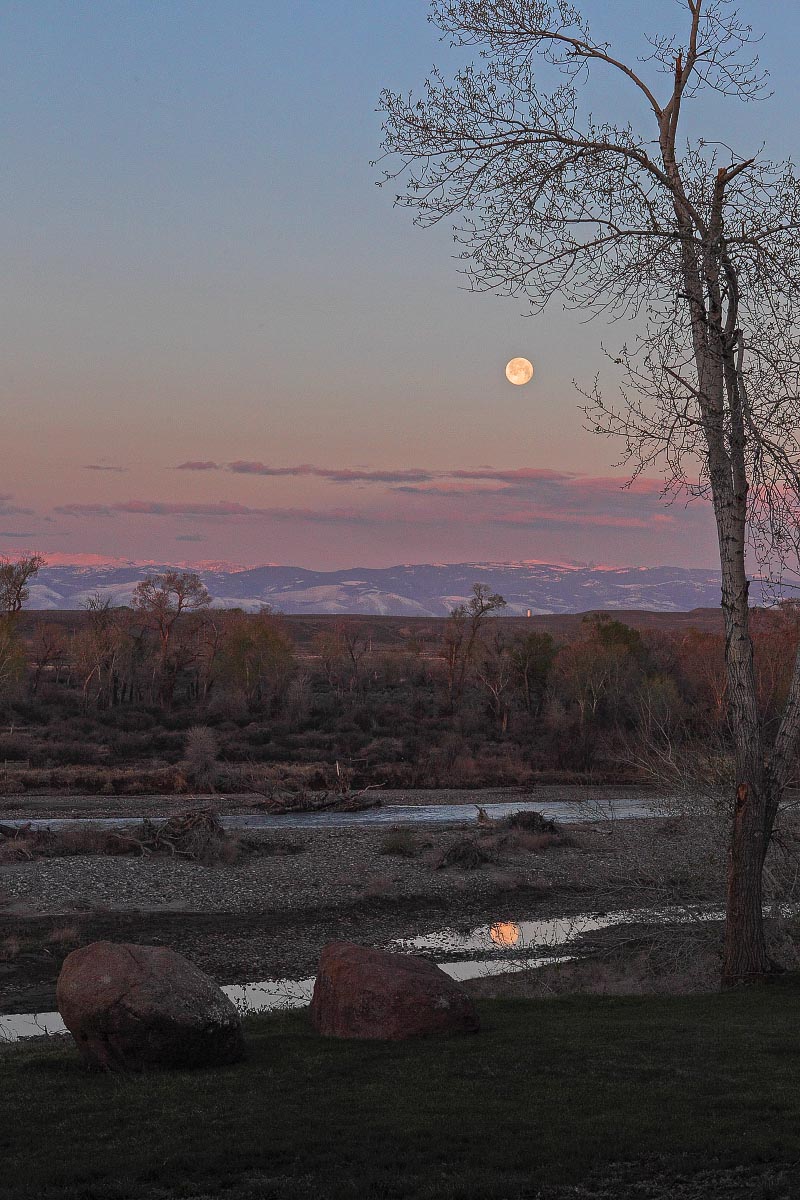 Wind River Moonset/Sunrise