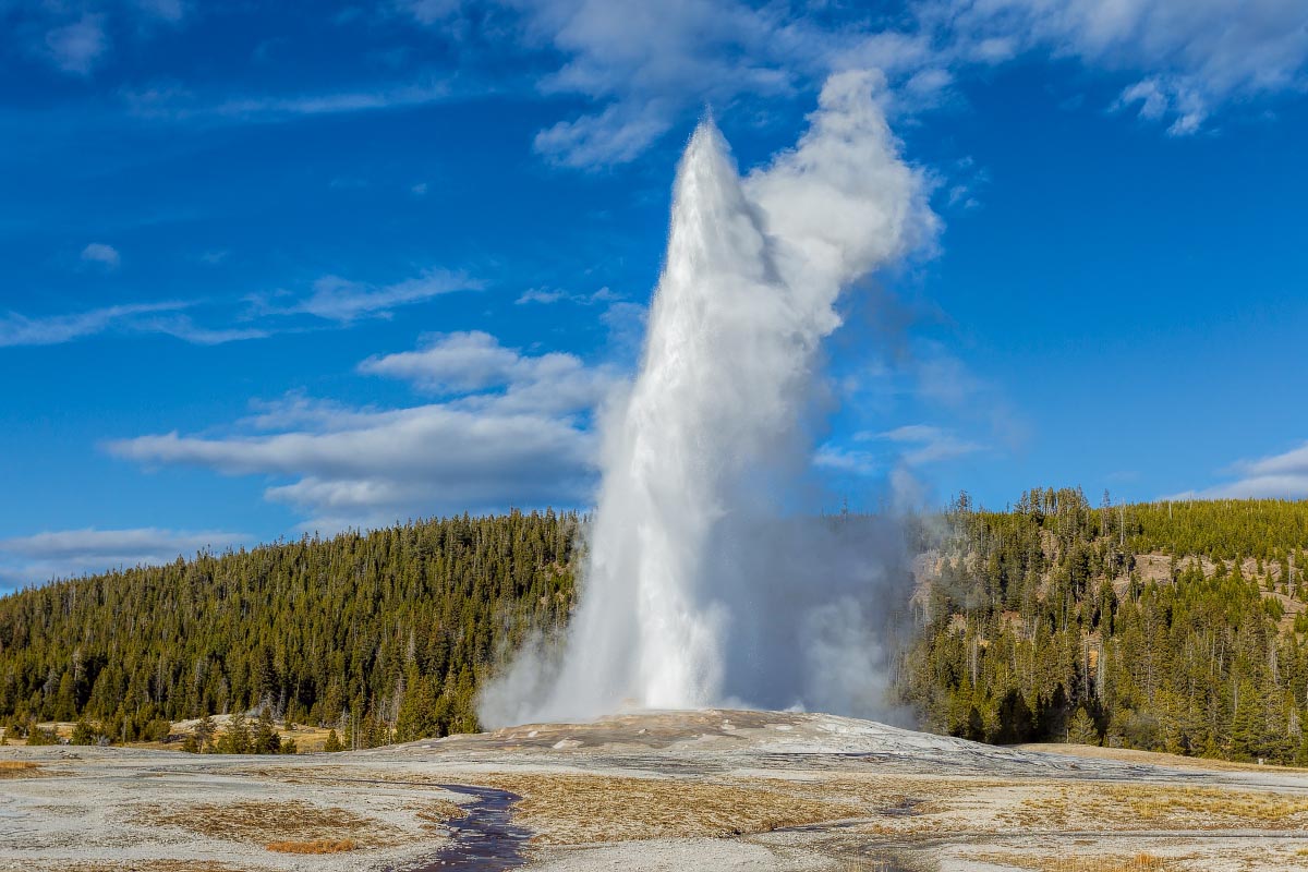 Old Faithful Yellowstone Wyoming