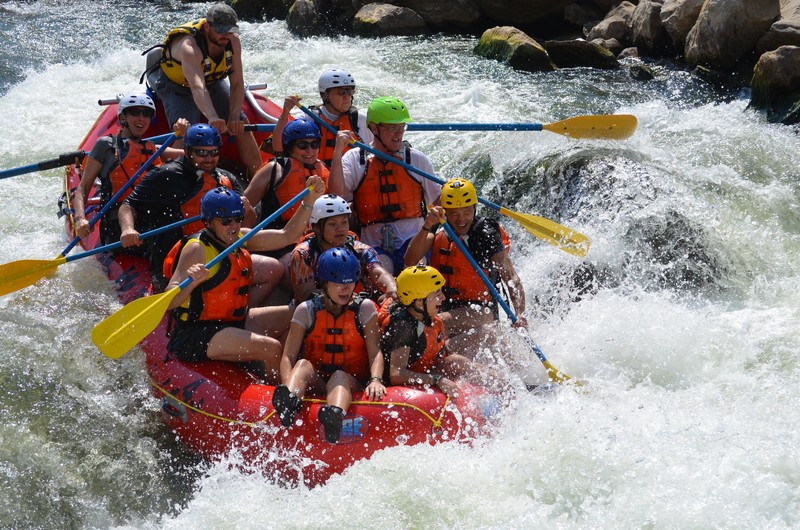 Wind River Canyon whitewater rafting Wyomiong